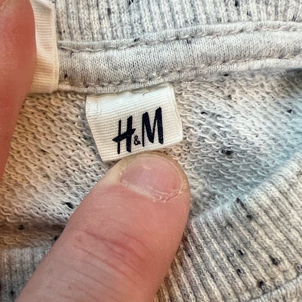 H&M Light Gray Sweater with Red Heart Accents - Picture 3 of 8